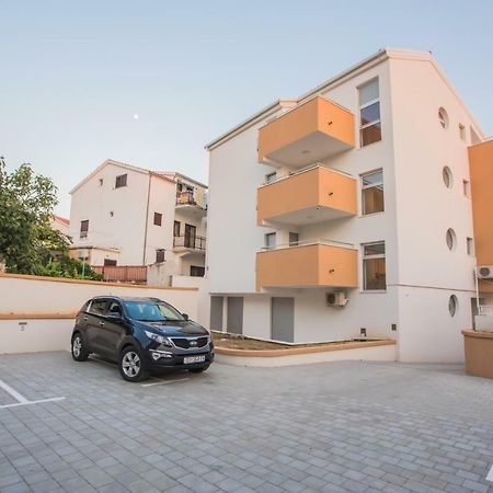 Apartment Luni Primošten Exterior foto